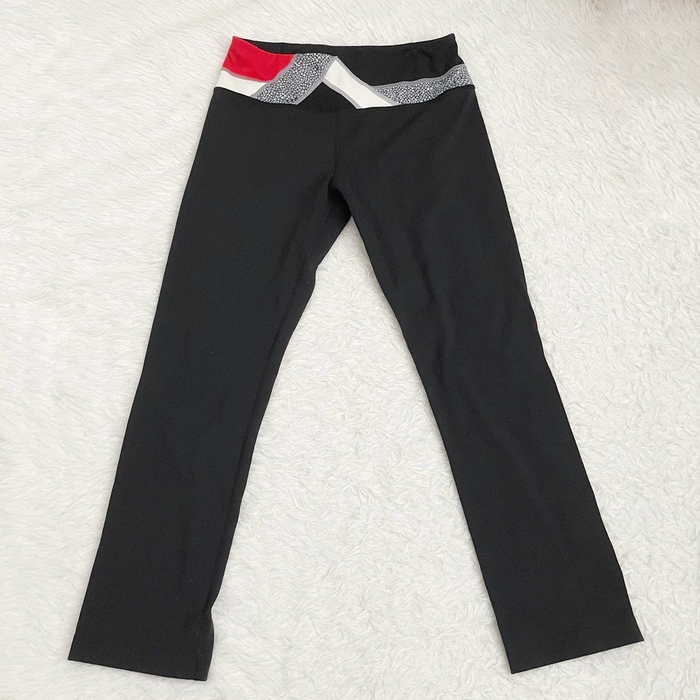 Lululemon Skinny Groove Plush Petal Black Ghost Pants Full on Luon Size 6